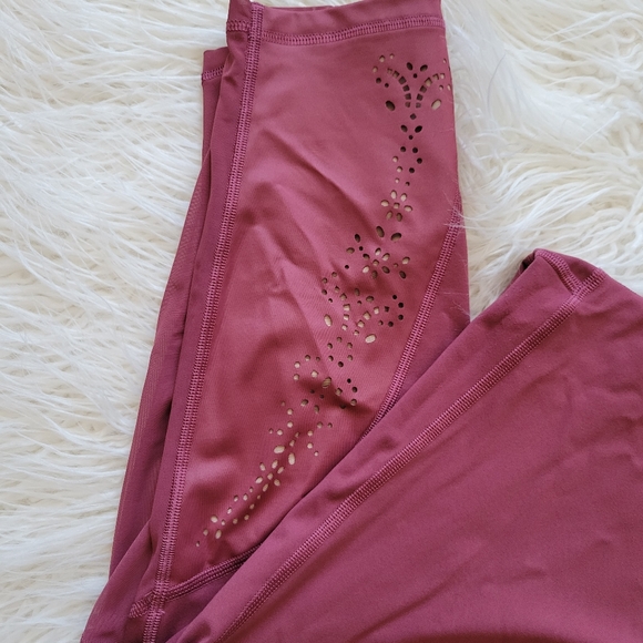 Victoria's Secret Leggings - Picture 2 of 3